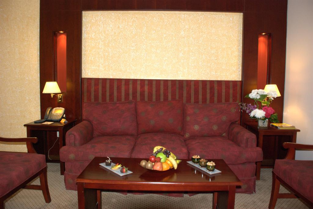 โรงแรมซาเฟอไคโร Giza ห้อง รูปภาพ A suite at the hotel
