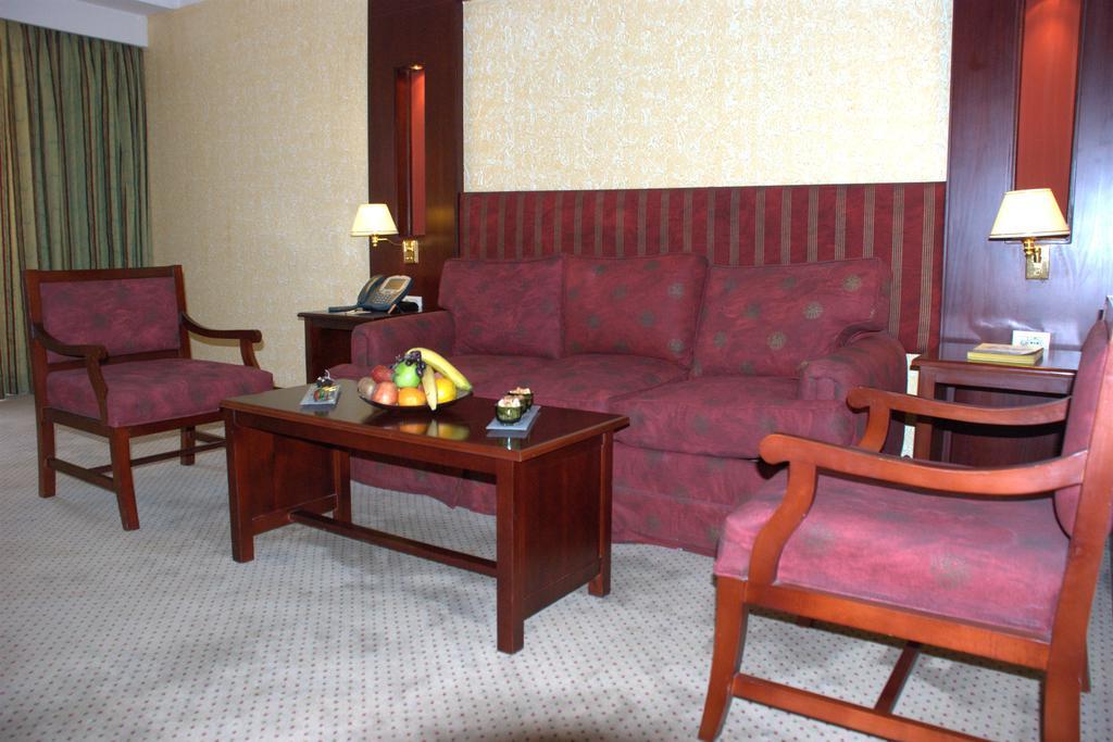 โรงแรมซาเฟอไคโร Giza ภายนอก รูปภาพ A suite at the hotel