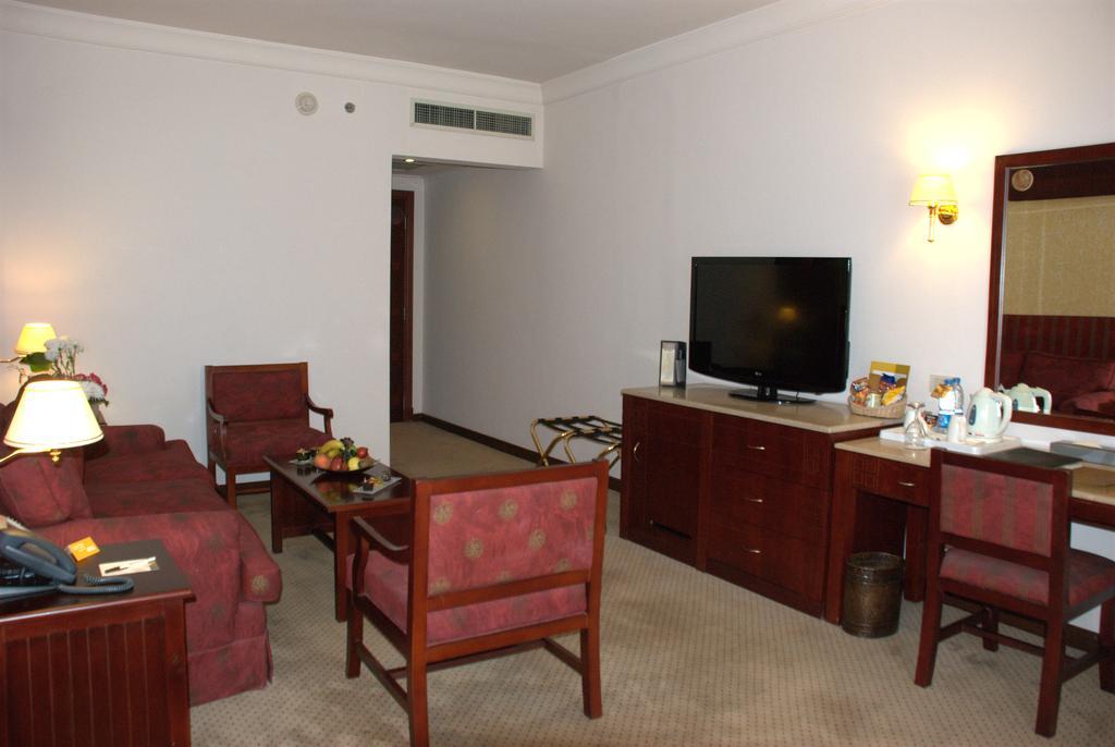 โรงแรมซาเฟอไคโร Giza ห้อง รูปภาพ A room at the hotel