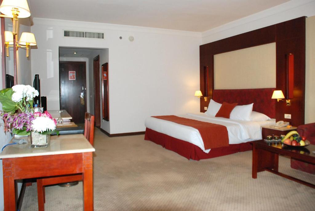 โรงแรมซาเฟอไคโร Giza ภายนอก รูปภาพ A room at the hotel