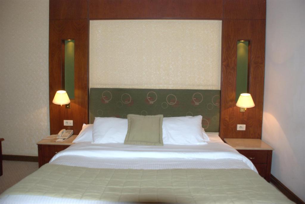โรงแรมซาเฟอไคโร Giza ภายนอก รูปภาพ A bed