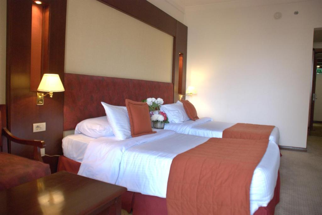 โรงแรมซาเฟอไคโร Giza ภายนอก รูปภาพ A bedroom at the hotel