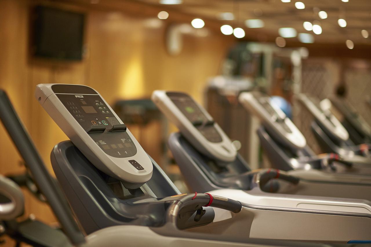 โรงแรมซาเฟอไคโร Giza ภายนอก รูปภาพ The gym at the hotel